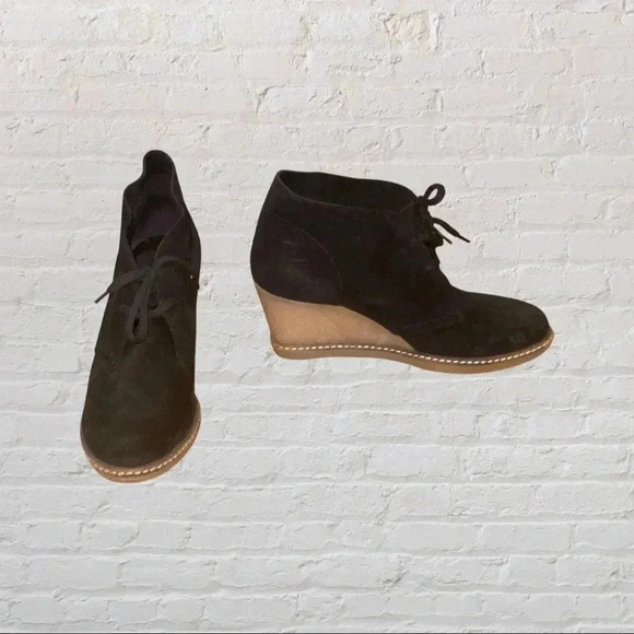 J Crew Suede Wedge Chukka Bootie - Picture 1 of 5
